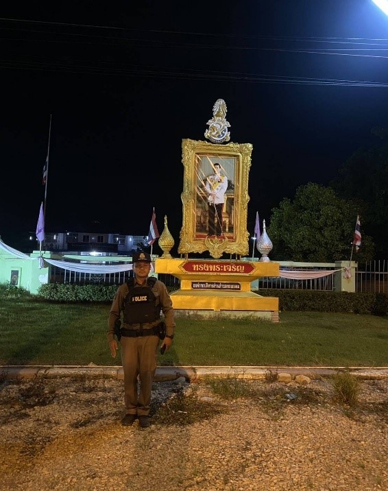 ร.ต.ต.เก้า  ฉัตรเมธิน รอง สว.(ป) สภ.ทรงธรรม ปฏิบัติหน้าที่ร้อยเวร 20 พร้อมสายตรวจรถยนต์ ออกตรวจในเขตพื้นที่รับผิดชอบ